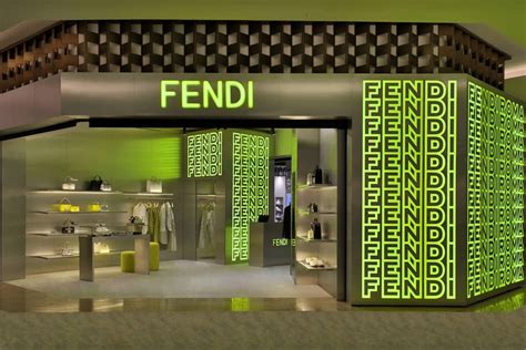 fendi store interlomas el palacio de hierro mx|FENDI abre una nueva boutique en Palacio de Hierro Santa Fe.